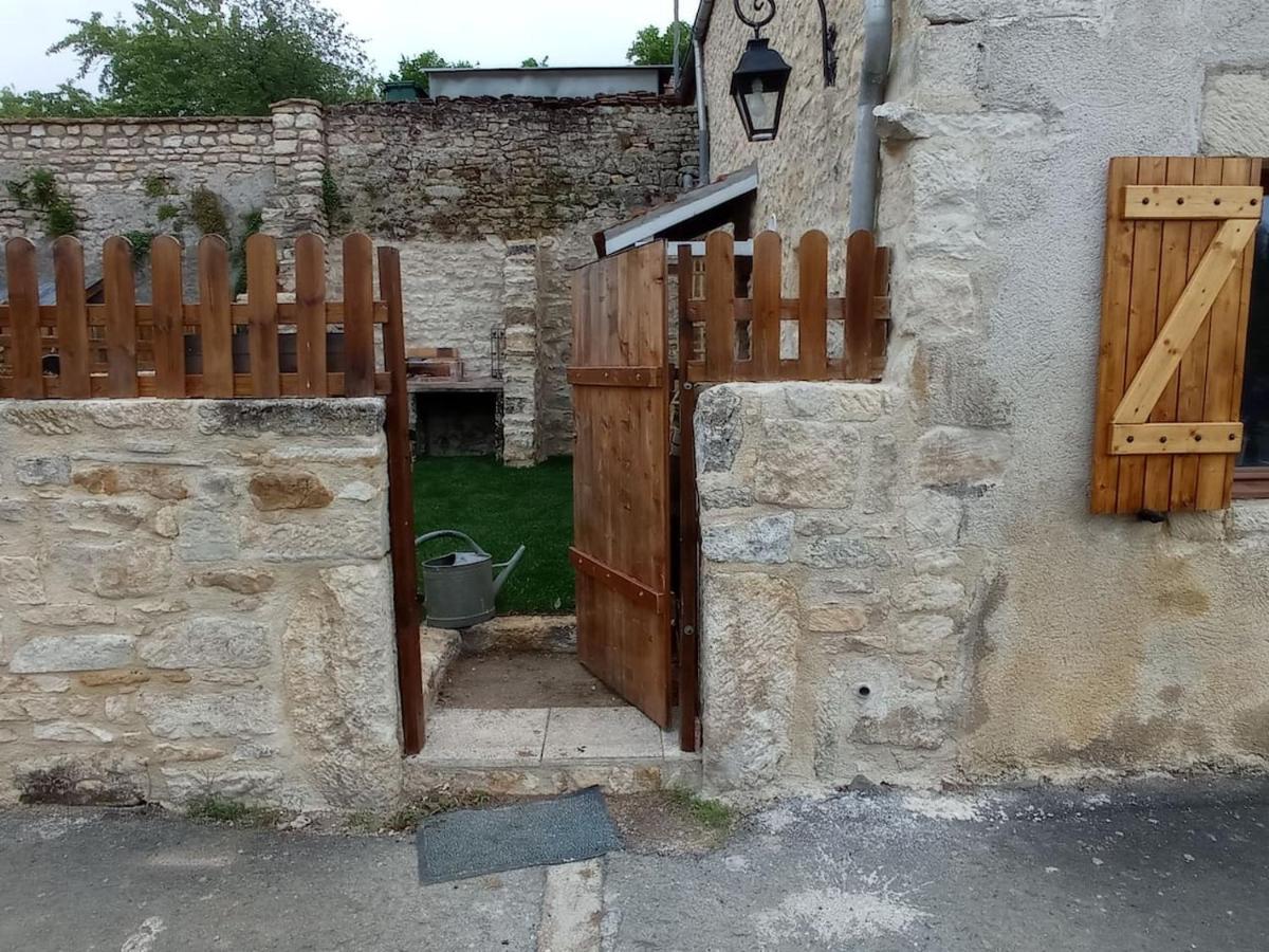 Maison Vue Sur Cher Bruere-Allichamps Extérieur photo